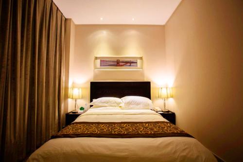 酒店大床間入住人數、收費標準及會議廳租賃詳解